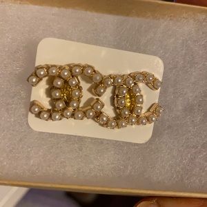 Pretty little buttons stud earrings plb